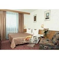 HOTEL MONTREE