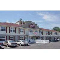 HomeTown Inn & Suites