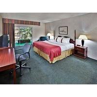 holiday inn des moines airportconf center