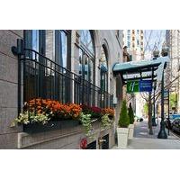 holiday inn express chicago magnificent mile