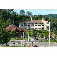 Hotel & Suites Les Laurentides S...