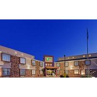 Holiday Inn Express & Suites Arlington (Six Flags Area)