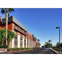 holiday inn suites phoenix airport north