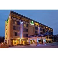 Holiday Inn Express Detroit-Birm...