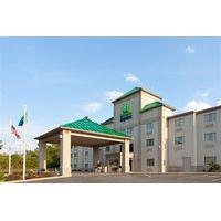 Holiday Inn Express Irwin (PA TPK Exit 67)