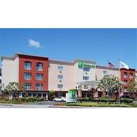 Holiday Inn & Suites San Mateo