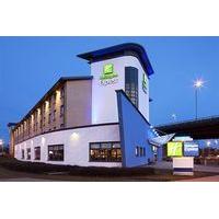 Holiday Inn Express Glasgow Airport