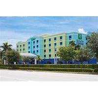 Holiday Inn Express Hotel & Suites Ft Lauderdale Airport/Cru