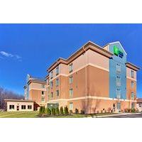 Holiday Inn Express Hotel & Suit...