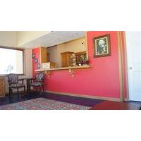 Holiday Lodge & Suites