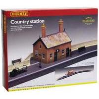 Hornby R8000 00 Gauge Country Station