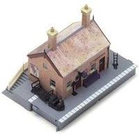 Hornby R8001 00 Gauge Waiting Room