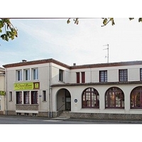 HÃ´tel Restaurant Le Cheval Blanc