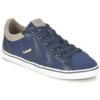 Hummel DEUCE COURT PREMIUM men\'s Shoes (Trainers) in blue