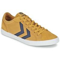Hummel DEUCE COURT SUMMER men\'s Shoes (Trainers) in yellow