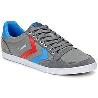 Hummel TEN STAR LOW CANVAS men\'s Shoes (Trainers) in grey