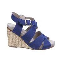 hush puppies fintan montie buckle sandal