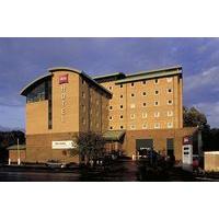 ibis London Gatwick Airport