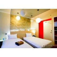 IBIS STYLES JERUSALEM SHEIKH JAR...