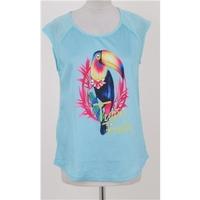 Identita, size L/XL pale blue t-shirt with parrot print