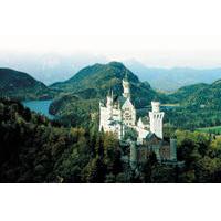 Independent Romantic Road Overnight Tour in Füssen from Munich: Linderhof, Neuschwanstein and Hohenschwangau Castles