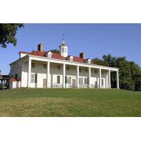 In the Footsteps of George Washington: Day Cruise to Mount Vernon