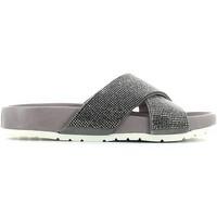 Inuovo 5111 Sandals Women women\'s Mules / Casual Shoes in grey