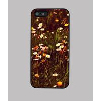 iphone 5 field of daisies premium quality phone case