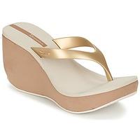 Ipanema LIPSTICK THONG V women\'s Flip flops / Sandals (Shoes) in BEIGE