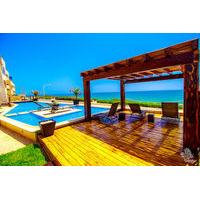 Isla 33 Resort & Villas