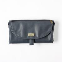 isoki plain change mat clutch in balmain charcoal