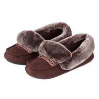 isotoner Pillowstep Moccasin with Fur Cuff Slippers Chocolate UK Size 5