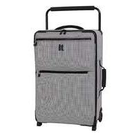 It Luggage Worlds Lightest Medium Case