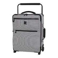 It Luggage Worlds Lightest Cabin Case