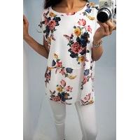 Ivory floral round hem tee