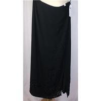 J Taylor black skirt size14 J TAYLOR - Black - Long skirt