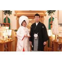 Japanese Shinto-Style Wedding Photo in Kimono including Kaiseki Dinner