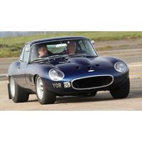 Jaguar E-Type vs Austin Healey Driving and Hot Ride