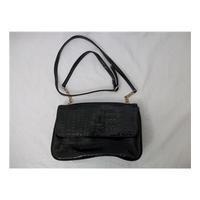 jane shilton japelle size m black handbag