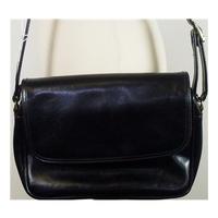 jane shilton clubhouse black faux leather handbag