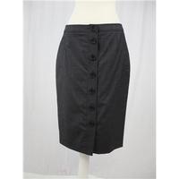 Jaeger - Size: M - Black Pencil skirt