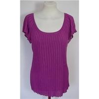 Jaeger Size L Fuschia Pink Ribbed Angel Sleeve Top