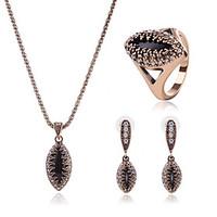 Jewelry 1 Necklace 1 Pair of Earrings 1 Ring Diamond Special Occasion Diamond Crystal Alloy 1set Gold Wedding Gifts