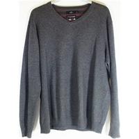 Jeff Banks (Designers@Debenhams) - size XL - grey - v-neck sweater