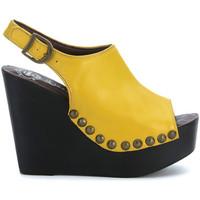 Jeffrey Campbell SNICK WEDGE YELLOW LEATHER SANDAL women\'s Sandals in yellow