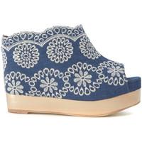 Jeffrey Campbell Virgo denim sabot with flowers women\'s Clogs (Shoes) in blue