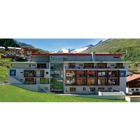 Josl Mountain Lounging Hotel