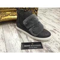 jodie faux fur chelsea boot grey