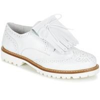 Jonak AUSTRAL women\'s Casual Shoes in white