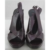 Jones Bootmaker, size 4/47 burgundy plarform sandals